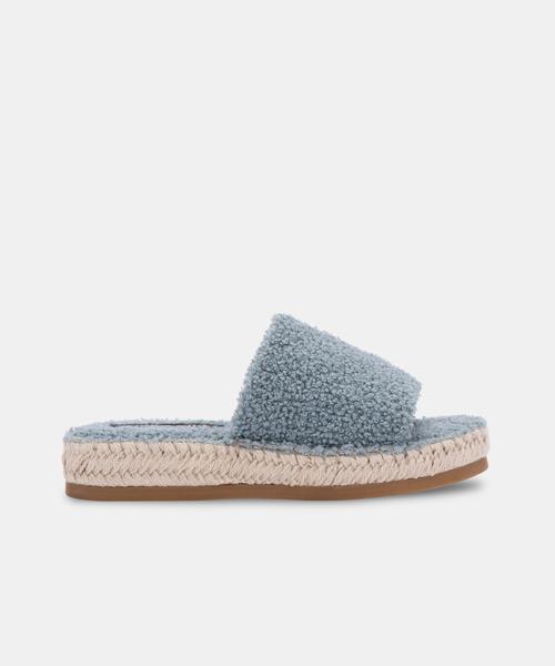 KARLEE SLIPPERS IN DUSTY BLUE PLUSH - Click Image to Close