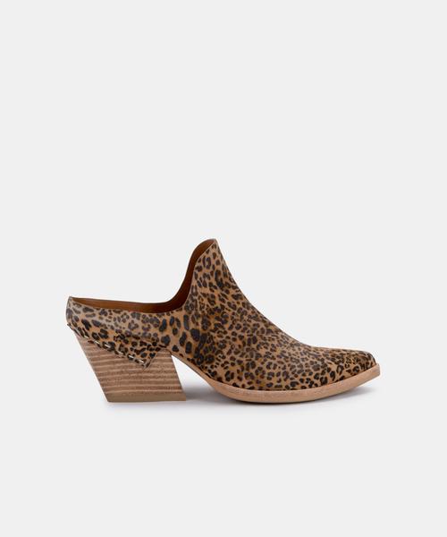 LINDSY MULES IN TAN/BLACK DUSTED LEOPARD SUEDE