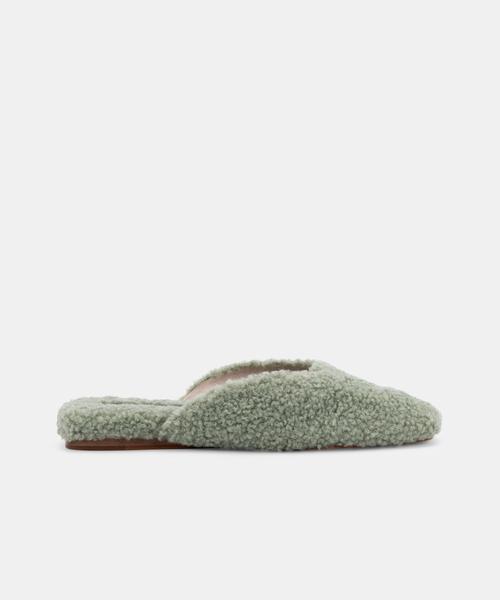 SAYDEE SLIPPERS IN JADE PLUSH - Click Image to Close