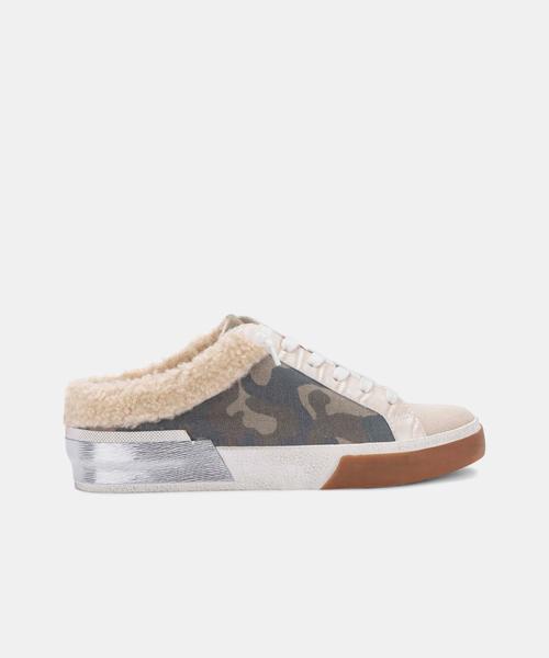 ZETA PLUSH SNEAKERS IN CAMO CANVAS