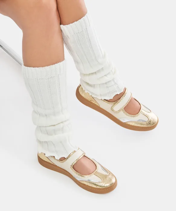 RIBBED LETTUCE EDGE LEG WARMER IVORY